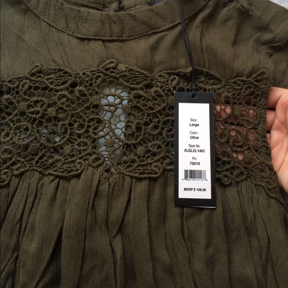 Romeo + Juliet Olive Crochet Tank - Picture 2 of 7