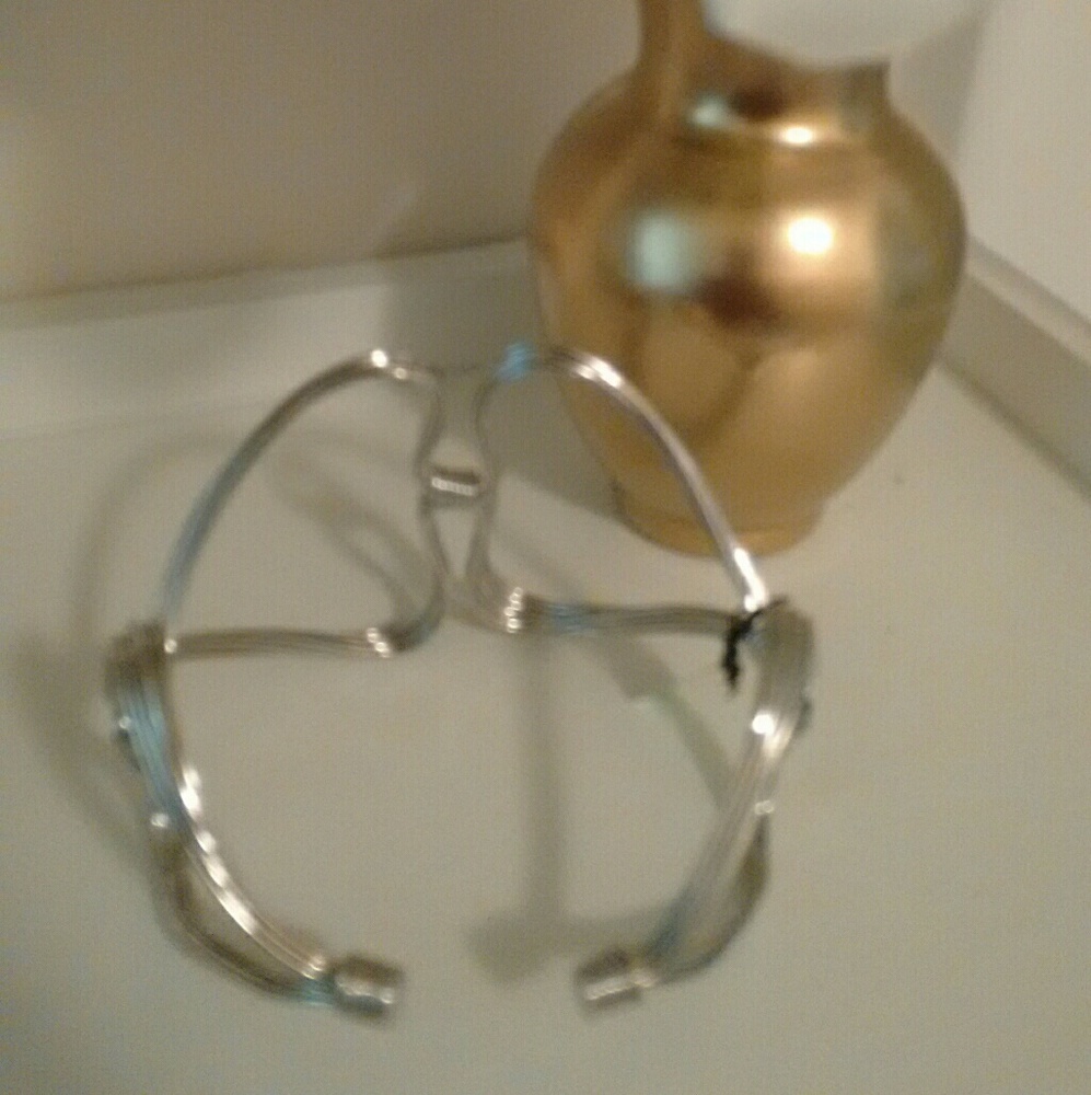 Arm Cuff - Picture 2 of 2