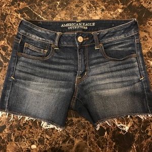 AEO SUPER STRETCH SHORTS