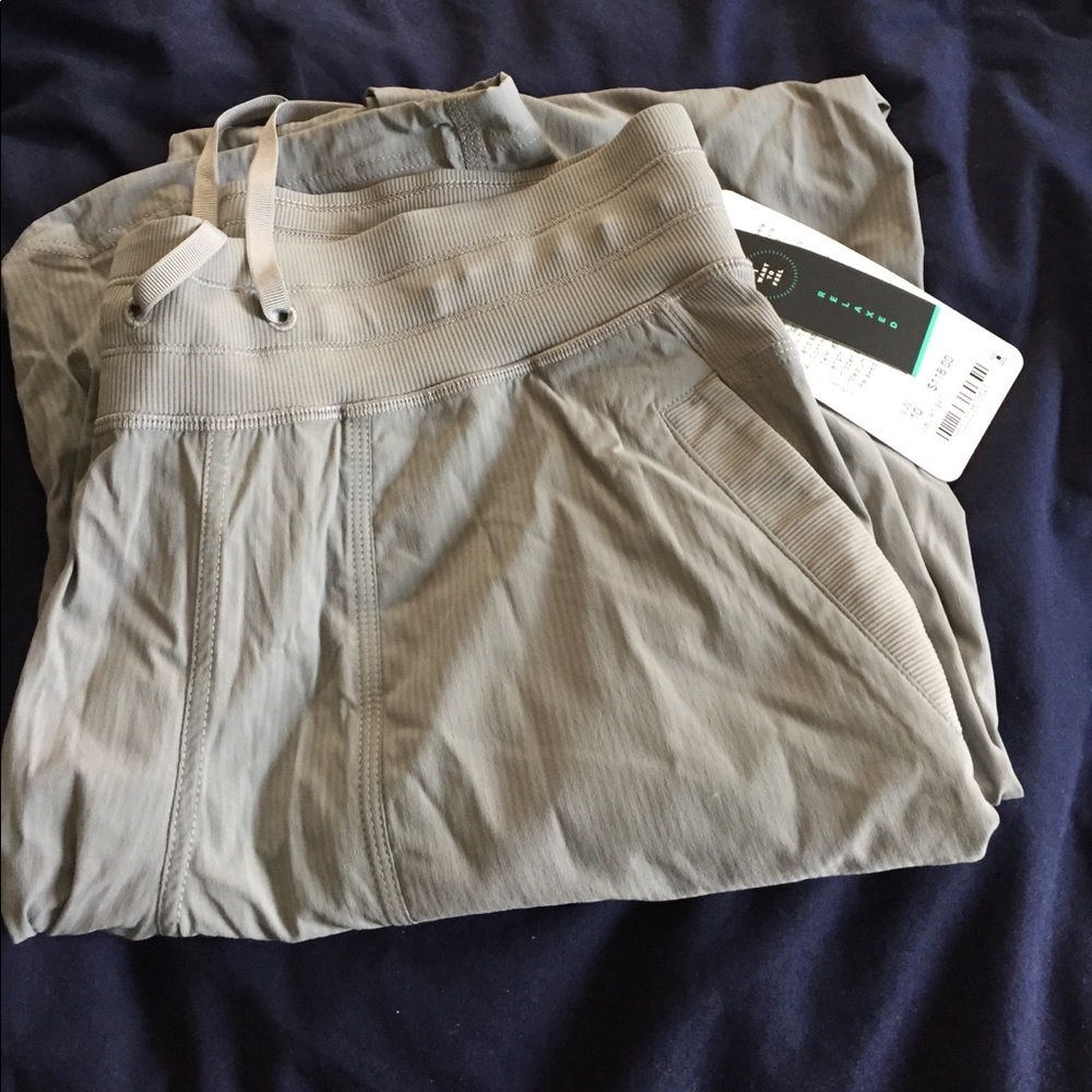 Lululemon dance studio pant III