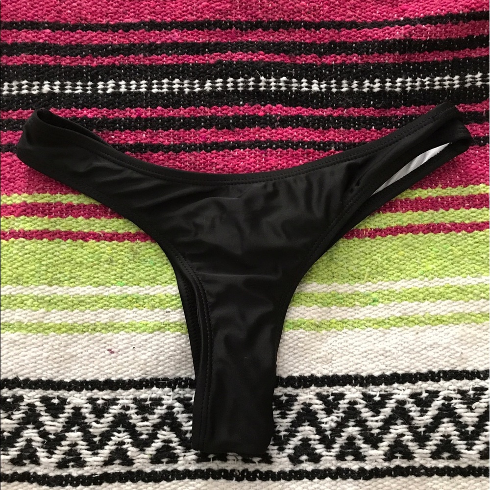 Cheeky Bikini bottoms