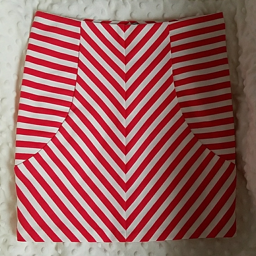 Necessary objects skirt