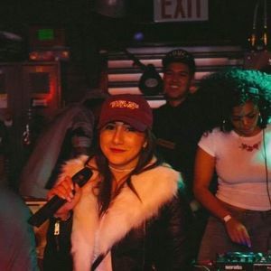 Meet your Posher, Loraine