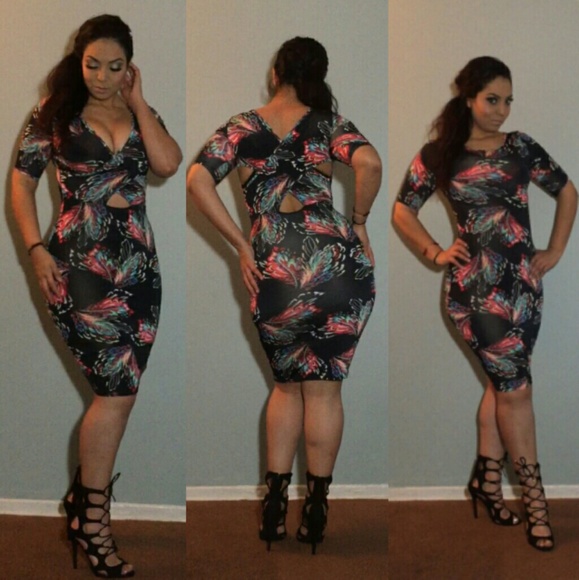 **Host Pick** Black and Multi Color Bodycon - Picture 3 of 3