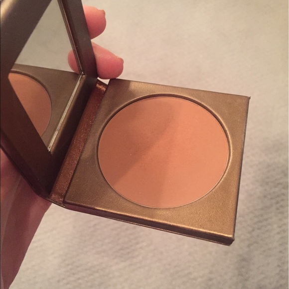 Tarts Amazonian Clay Waterproof Bronzer - Picture 4 of 4