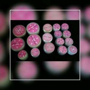 Aromaleigh Mineral Make Up Lot