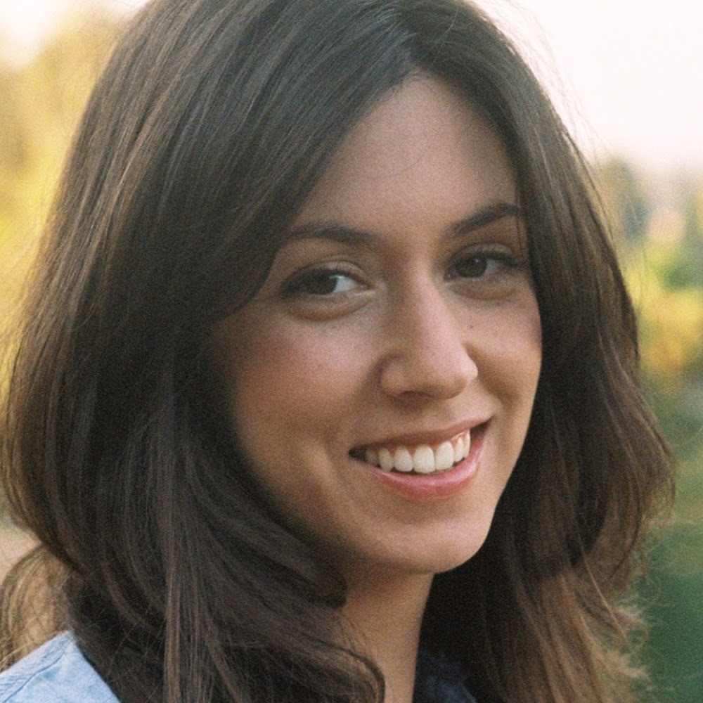 Meet your Posher, Elissa