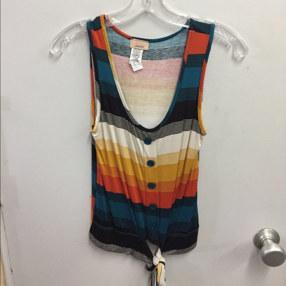 Cute top with tie at bottom