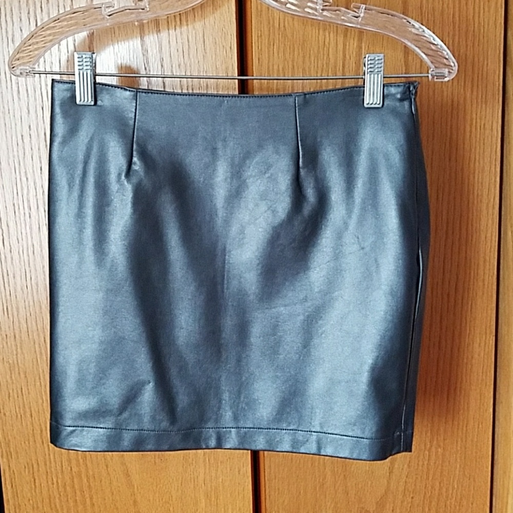 Metallic mini skirt