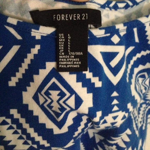 Forever 21 Aztec print T-shirt dress - Picture 2 of 2