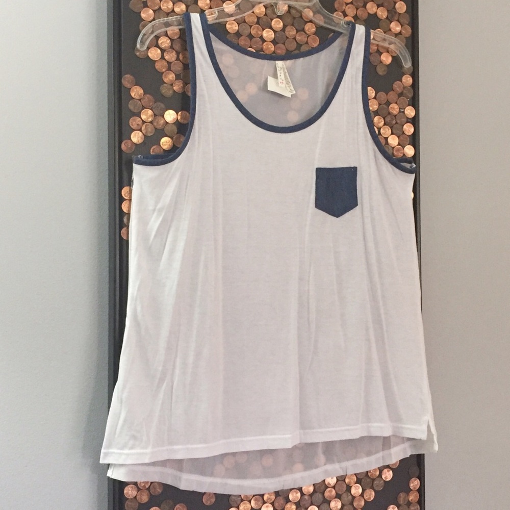 Sheer Back Tank - Picture 2 of 4