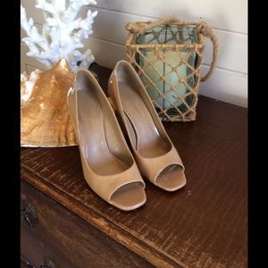 BGBGeneration taupe peep toe heels