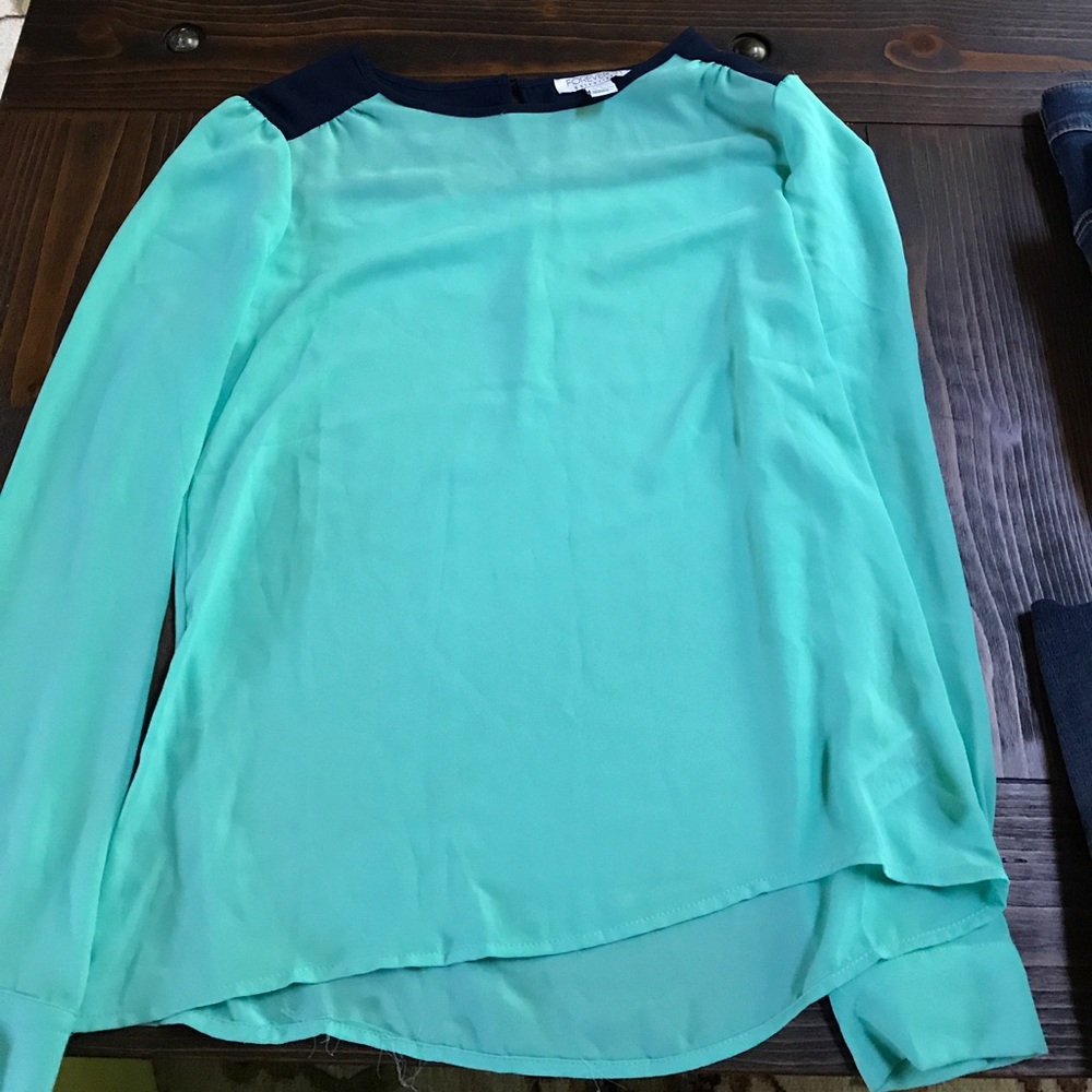 Long-sleeve blouse