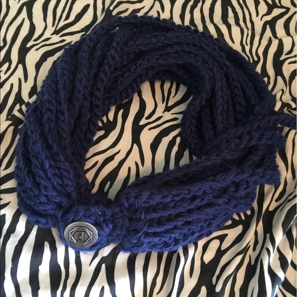 boutique infinity scarf