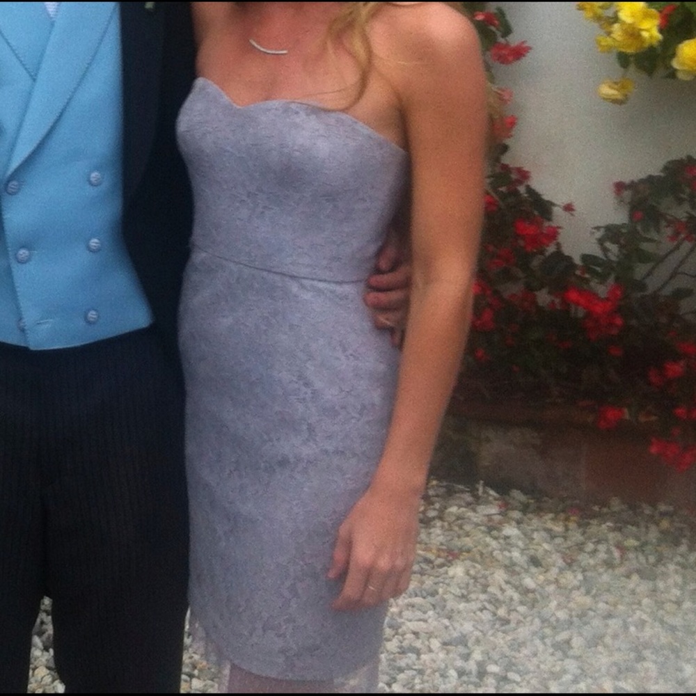 Lovely, fitted strapless lace dress