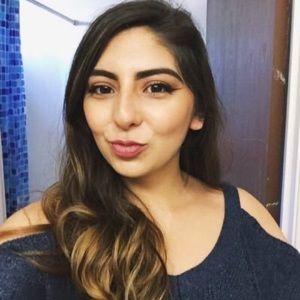 Meet your Posher, Andriana