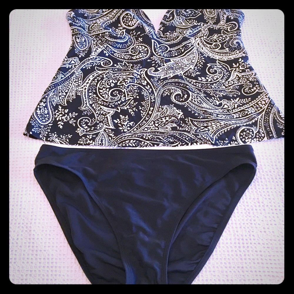 Three piece bathing suit set