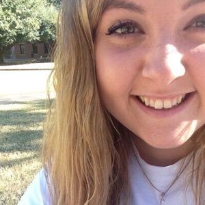 Meet your Posher, Mia