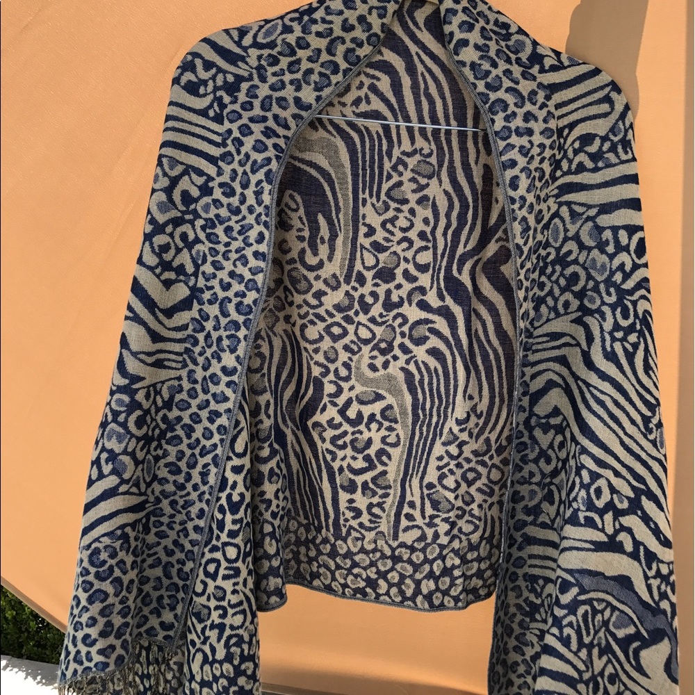 Nice big shawl/scarf