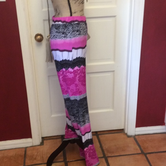 NWT pink black white print palazzo pants - Picture 6 of 6