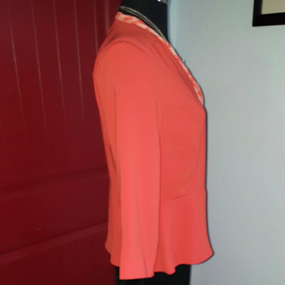 Tops - Picture 3 of 4