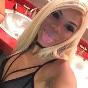 Meet your Posher, Brittany