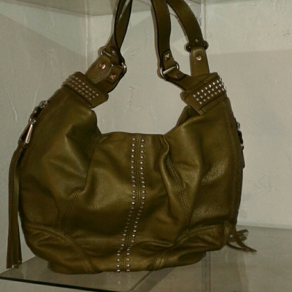 NWOT  b makowsky geen Studded Purse