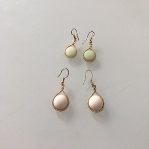 Set of two tear drop earrings