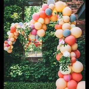 Meet your Posher, The sketchyu