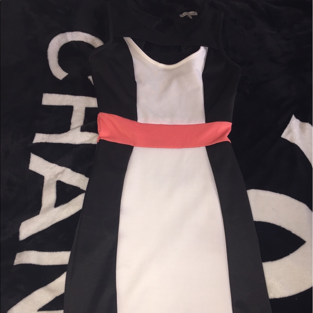 💕NWOT ColorBlock Scuba BodyCon Dress💕
