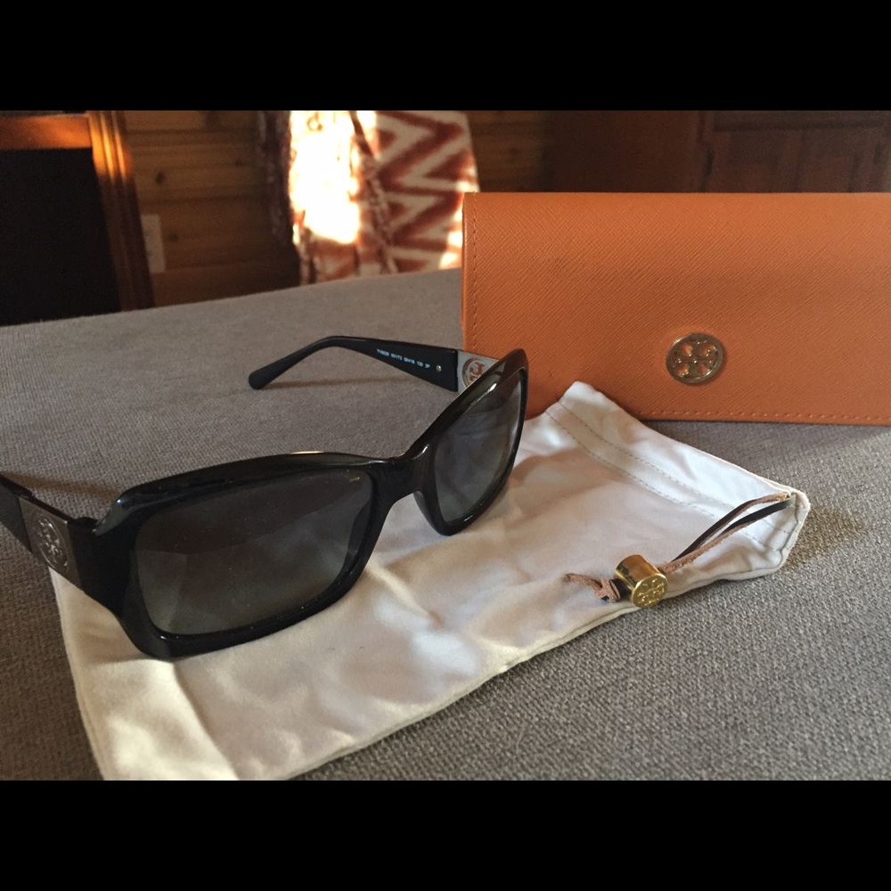 Tory Butch Sunglasses style TY9028