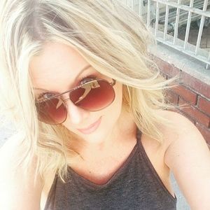 Meet your Posher, Dawn