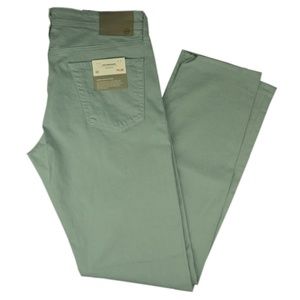 AG Graduate Twill Jeans in Mint
