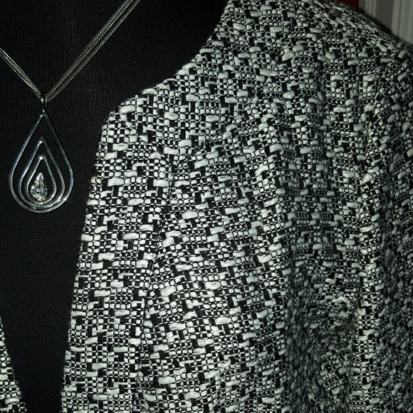 Jacket - Picture 2 of 4