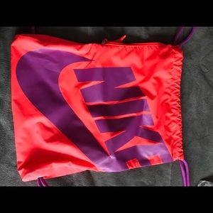 Nike drawstring bag