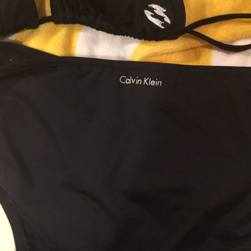 Calvin Klein Bikini Bottom & Billabong Top