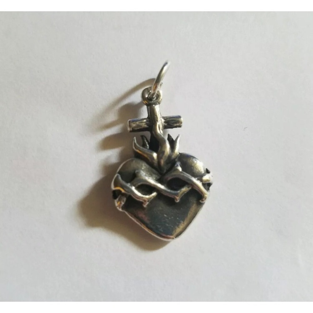 ISO this James Avery charm. NOT SELLING.
