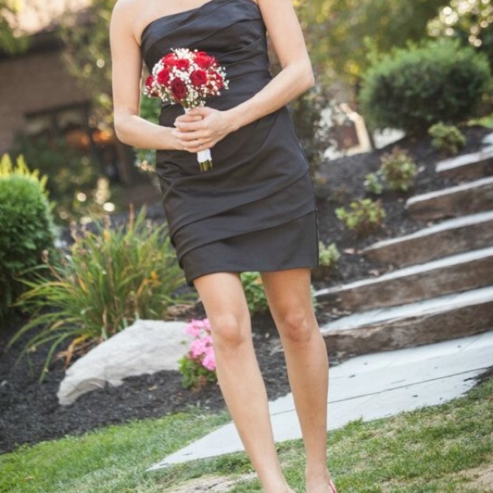 Like New LBD Bridesmaid Dress 🚭