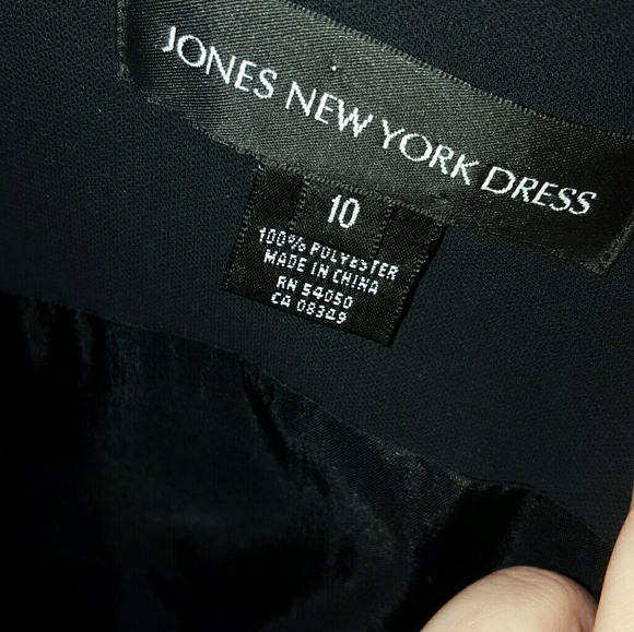 Dress - Picture 4 of 4