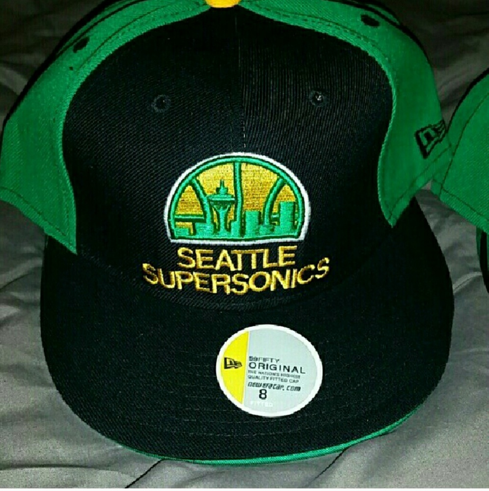 Nwt fitted hat for mrmariner