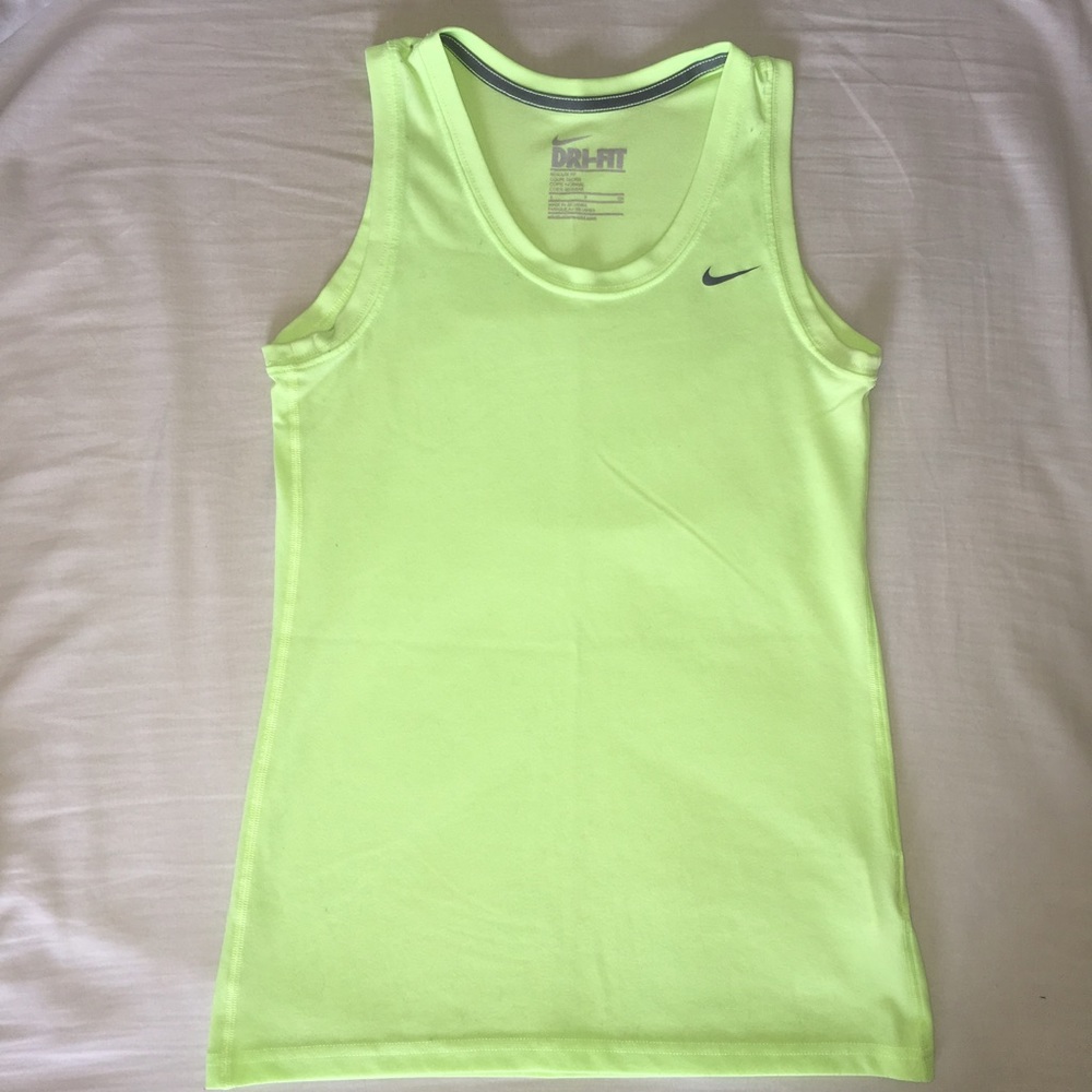Nike workout tank top