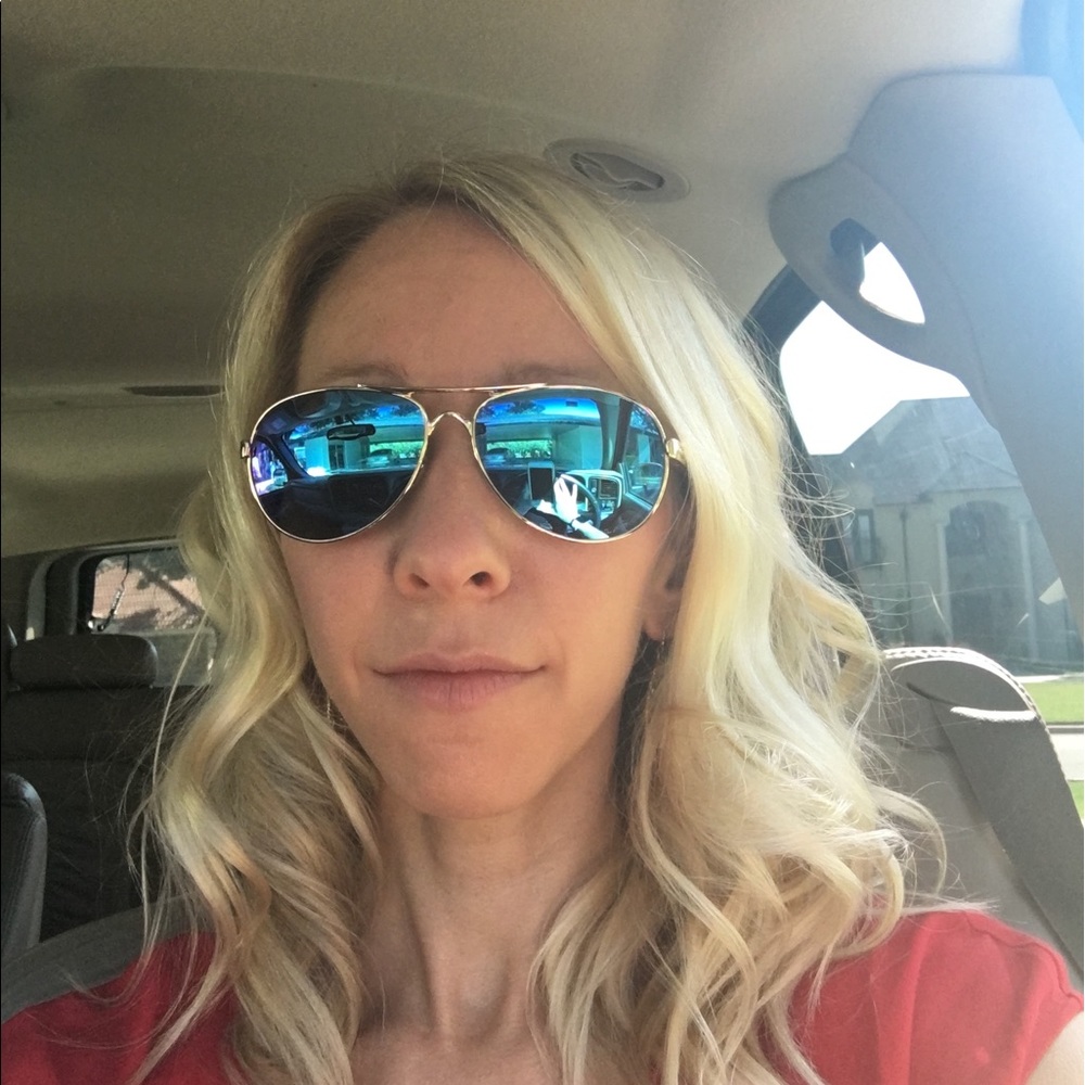 Meet your Posher, Amanda
