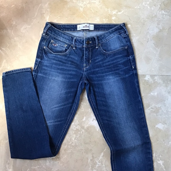 Hollister Low Rise Super Skinny Jeans - Picture 2 of 5