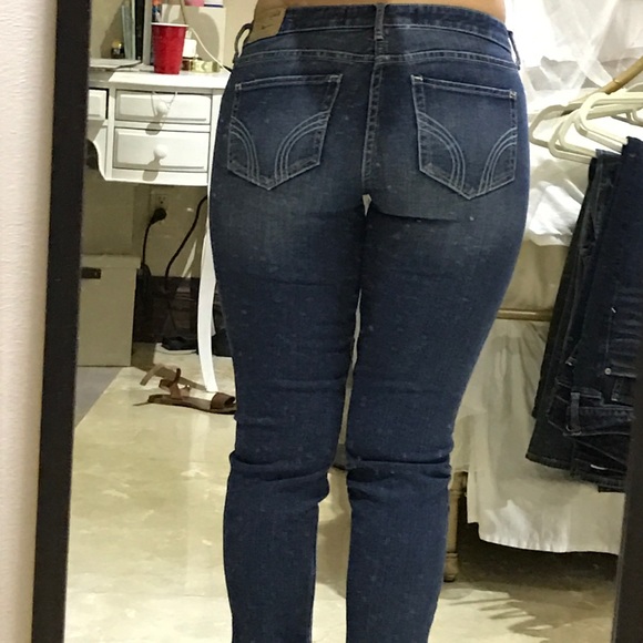 Hollister Low Rise Super Skinny Jeans - Picture 4 of 5