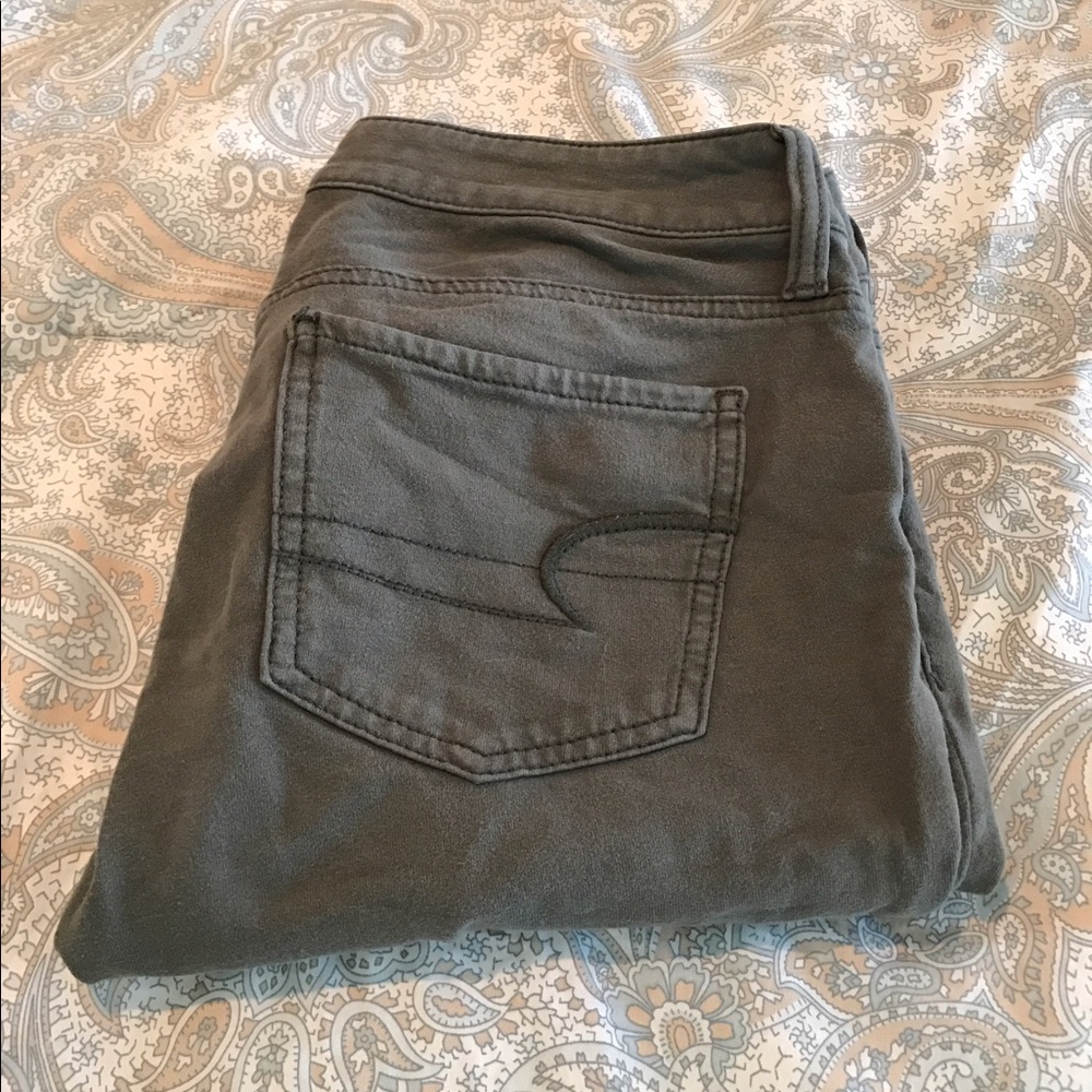 🎉SOLD🎉 Super Stretch American Eagle Jeggings