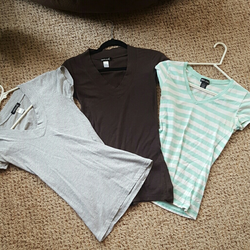 Bundle* Wet seal t shirts