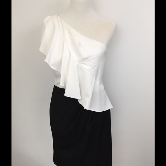 Badgley Mischka Dresses & Skirts - 💵⬇️Badgley Mischka