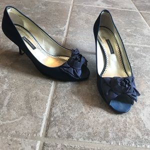 Navy size 9 Heels