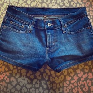 Levi blue jeans shorts