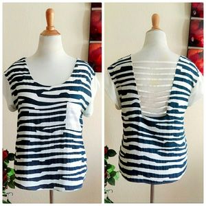 Ark & Co Tops - Navy Blue & White Zebra Stripped Top Ark & Co Tops - Navy Blue & White Zebra Stripped Top